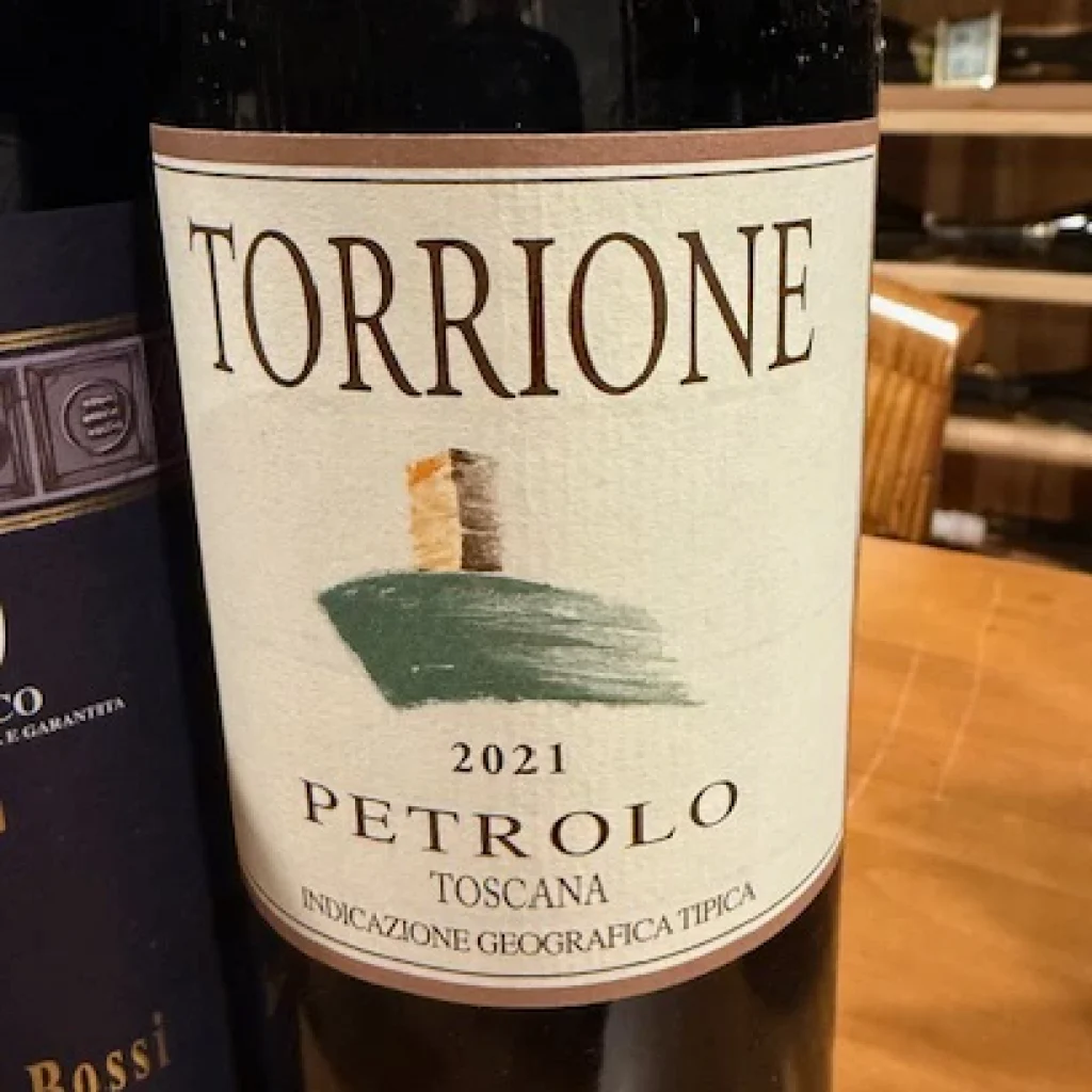 Torrione Petrolo toscana wine bottle